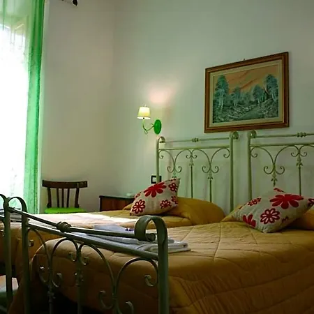 Duca D'aosta Oda ve Kahvaltı 3*